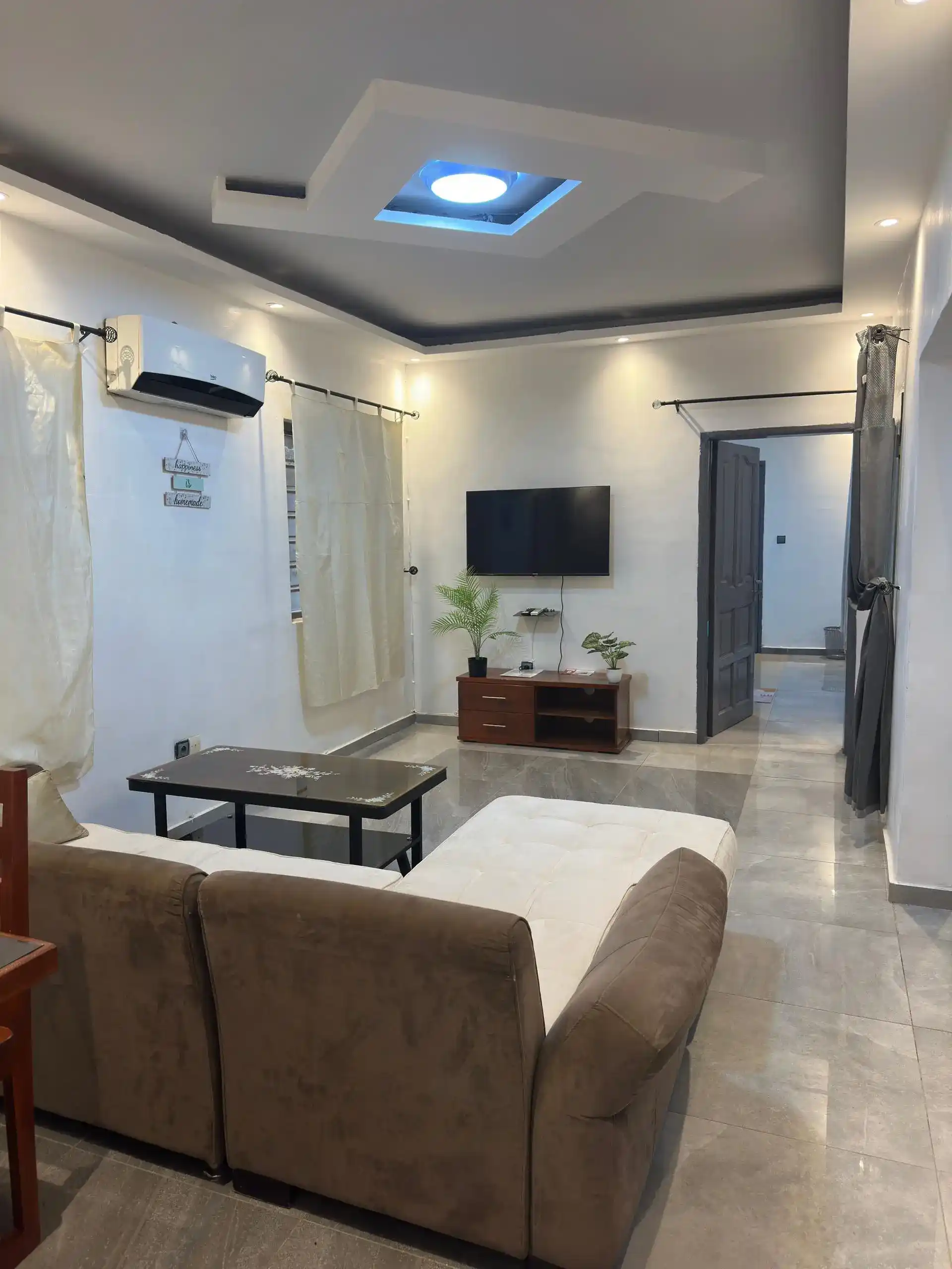 Amivi Plaza